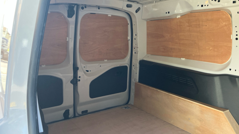 Citroen Berlingo Xl Diesel 1.5 BlueHDi 950Kg Enterprise Ed 100ps 6 Speed S/S